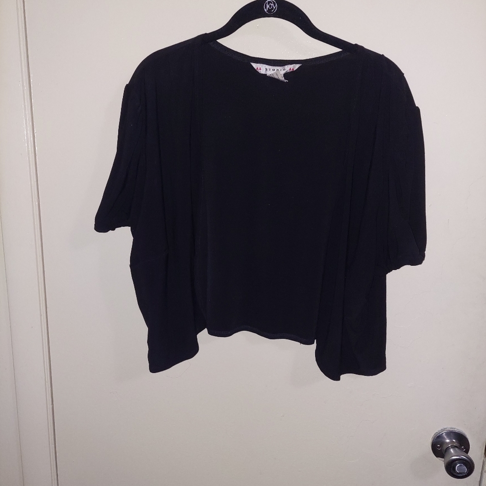 Plus size 20w short sleeve black open shrug